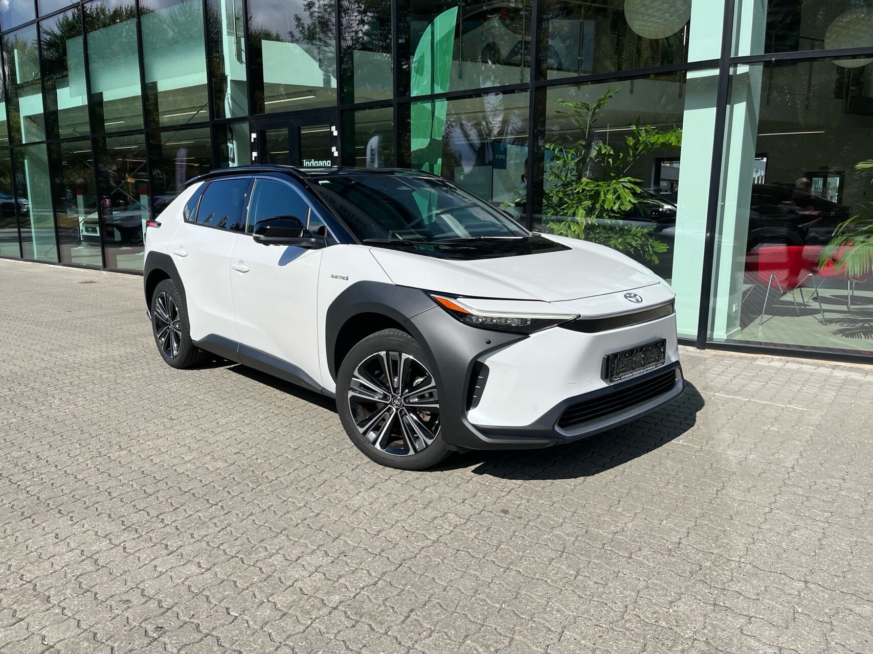 Toyota BZ4X EL Executive 204HK 5d Aut.