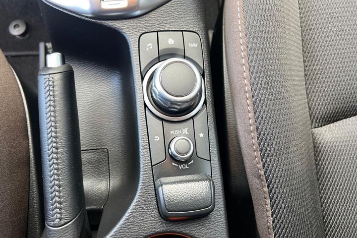 undefined Mazda 2 fra 2022