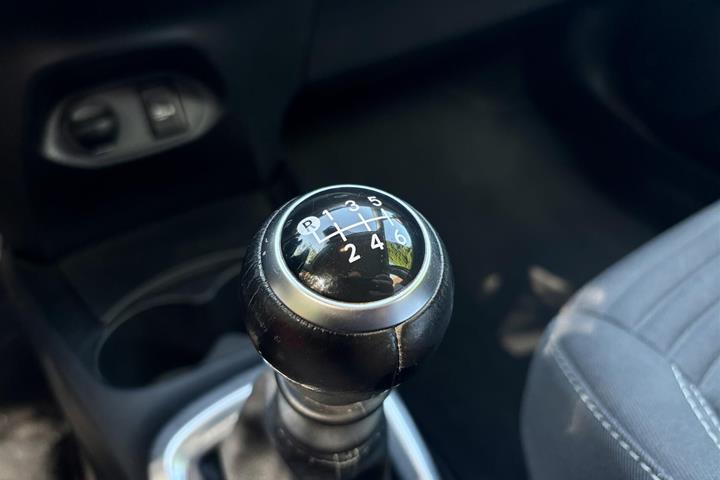 Sort Toyota Yaris fra 2019