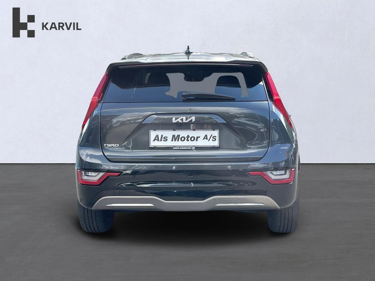 Grå Kia Niro fra 2023