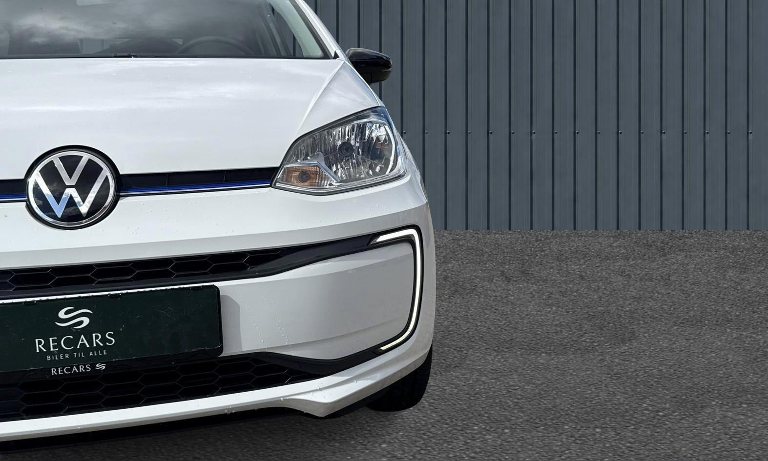 Hvid VW E-UP! fra 2021