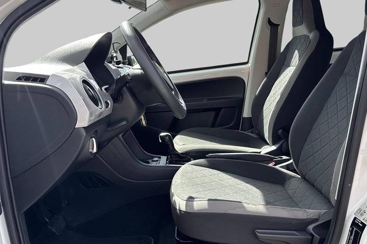 Hvid VW E-UP! fra 2021