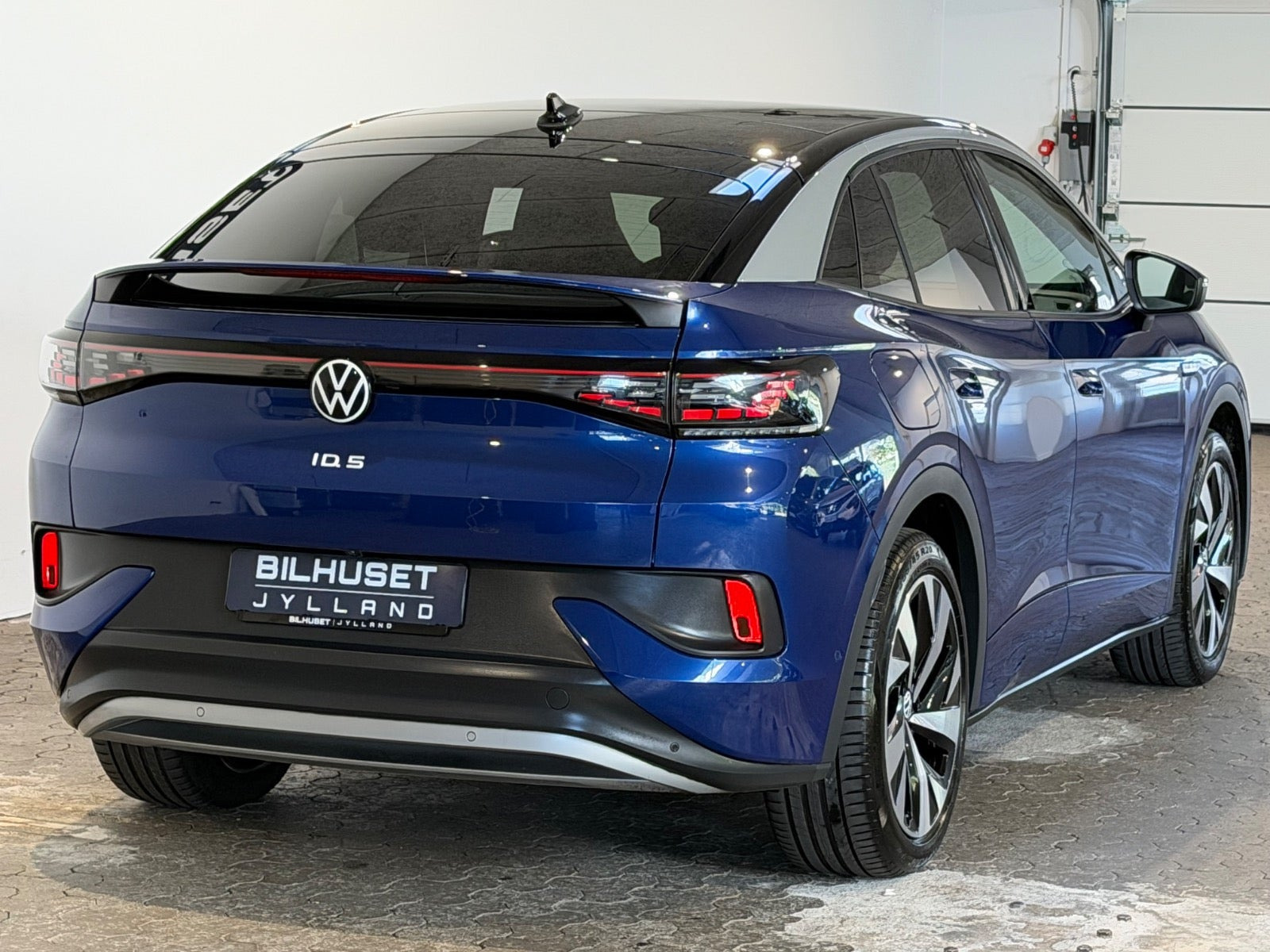 Blå VW ID.5 fra 2023