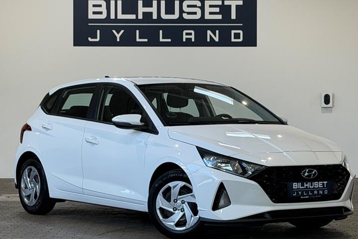 Hvid Hyundai i20 fra 2022