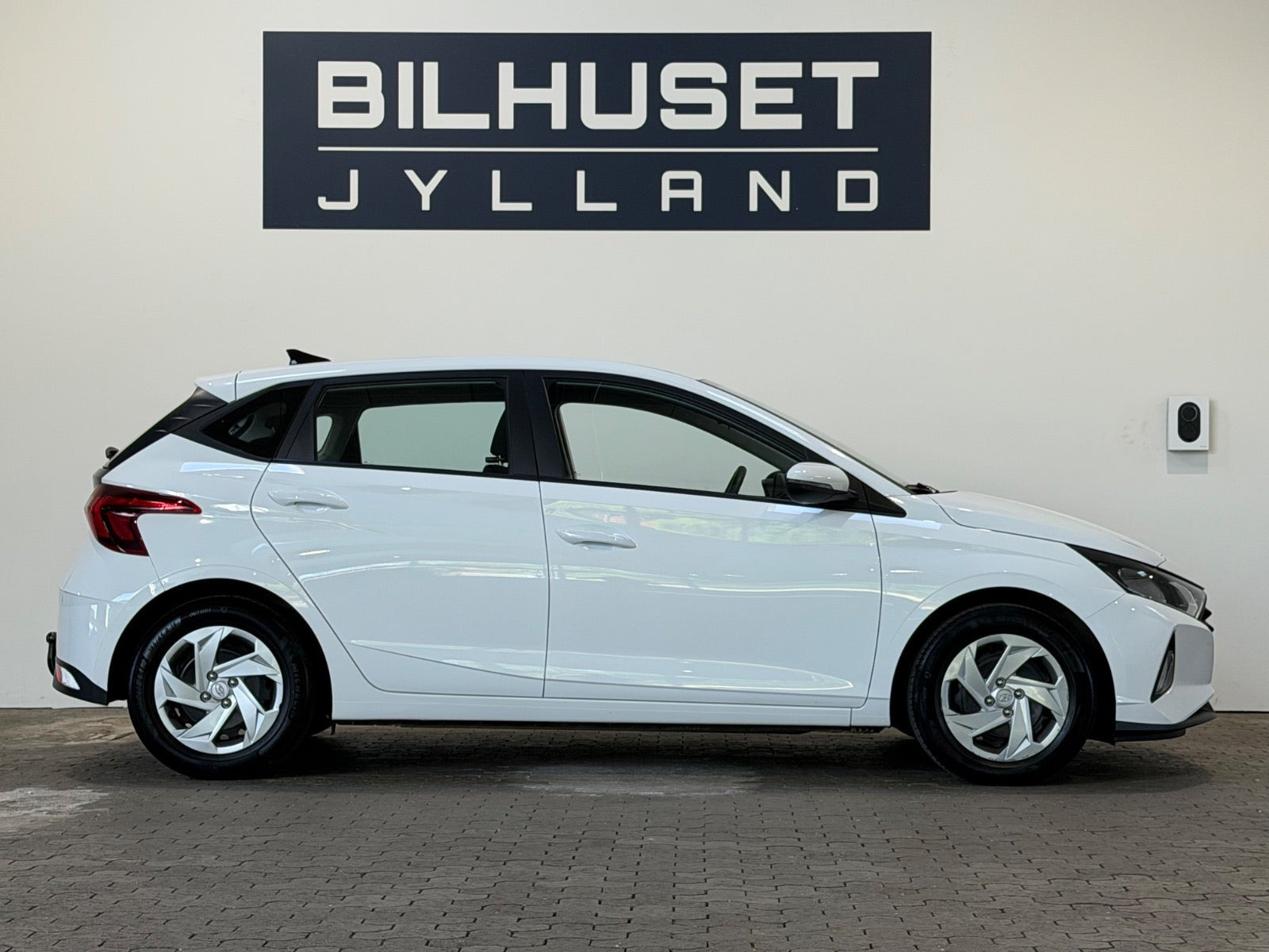 Hvid Hyundai i20 fra 2022