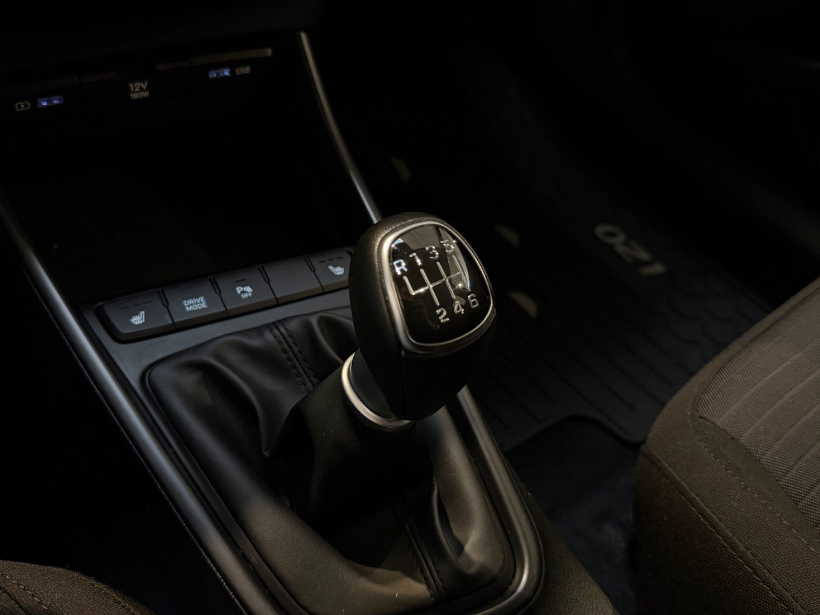 Hvid Hyundai i20 fra 2022