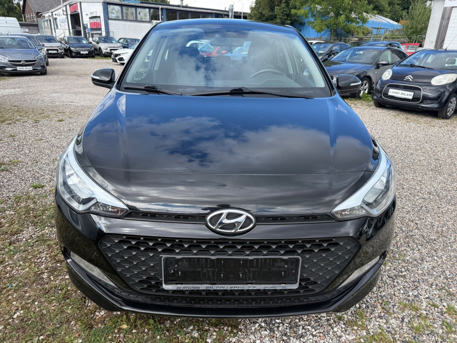 Sort Hyundai i20 fra 2017