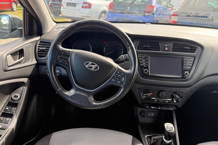 Sort Hyundai i20 fra 2017