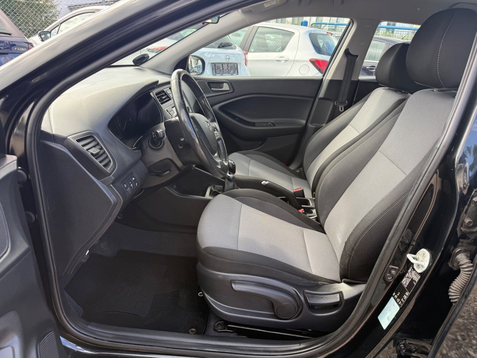 Sort Hyundai i20 fra 2017