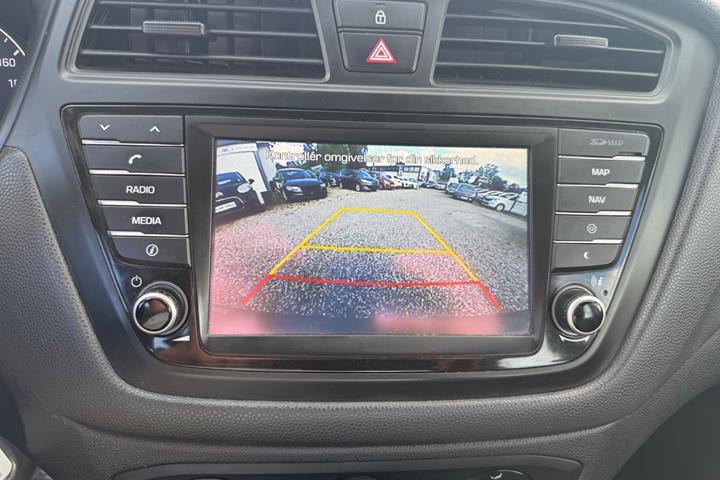 Sort Hyundai i20 fra 2017