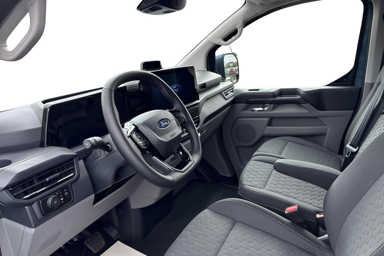 Blå Ford E-Transit Custom 320 L1 fra 2026