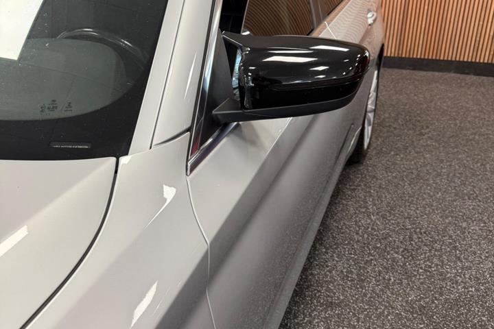 Sølv BMW 520d fra 2019