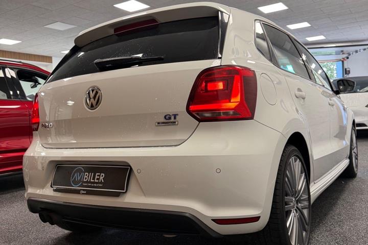 Hvid VW Polo fra 2017