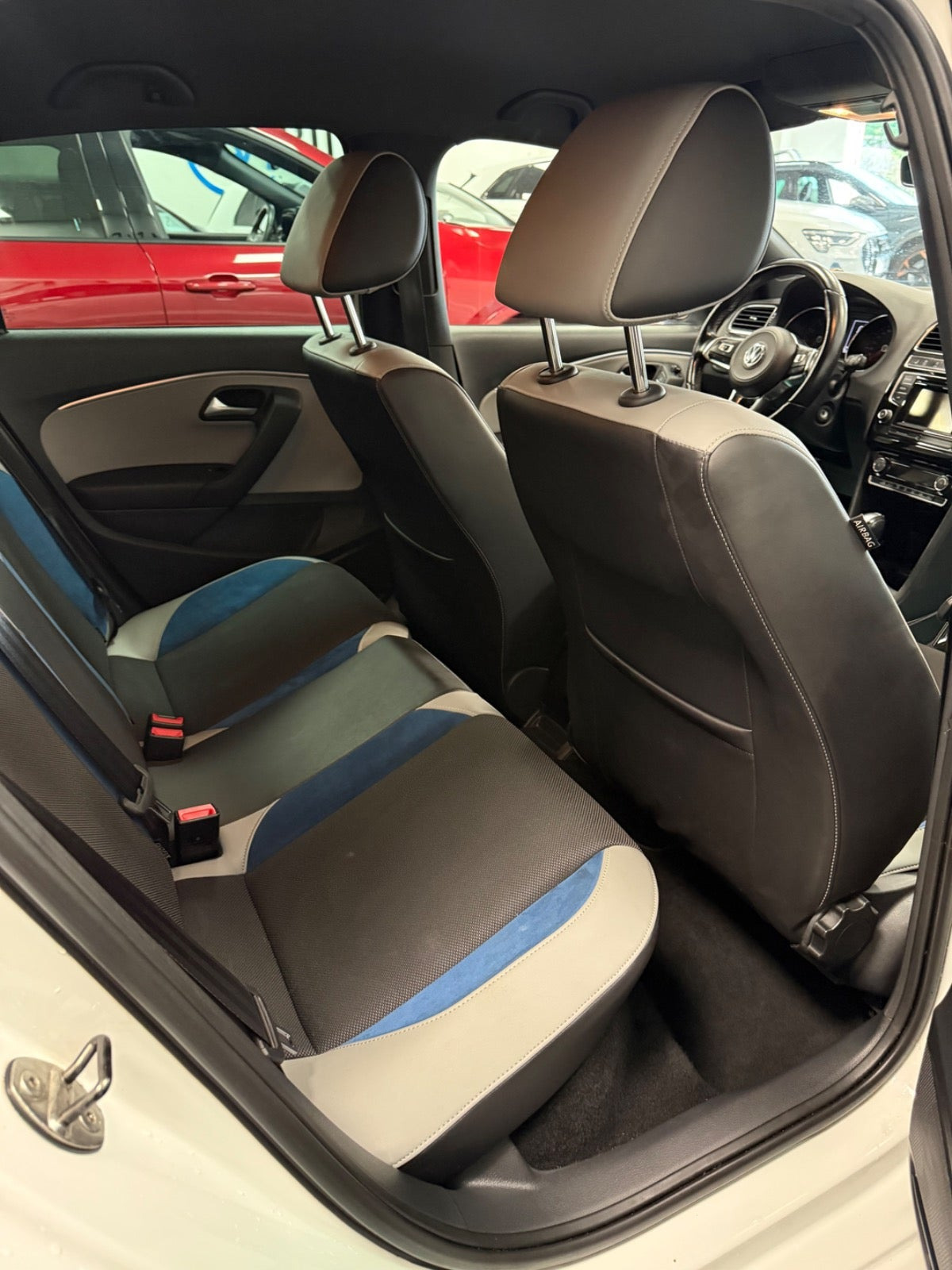 Hvid VW Polo fra 2017