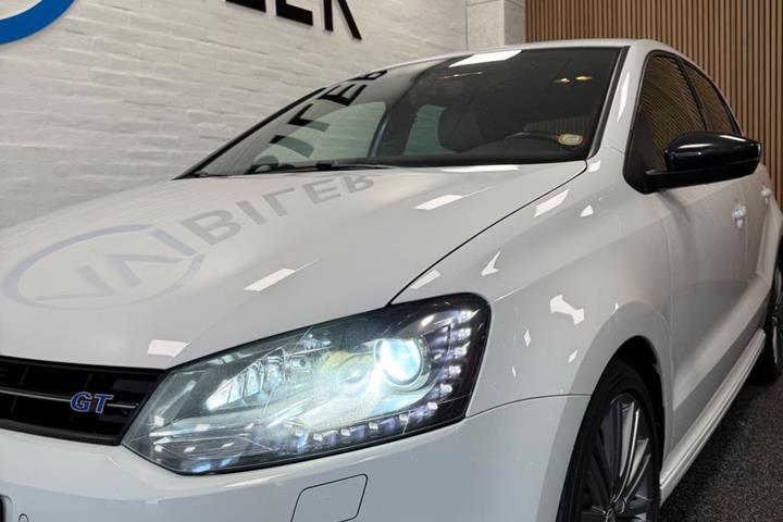 Hvid VW Polo fra 2017