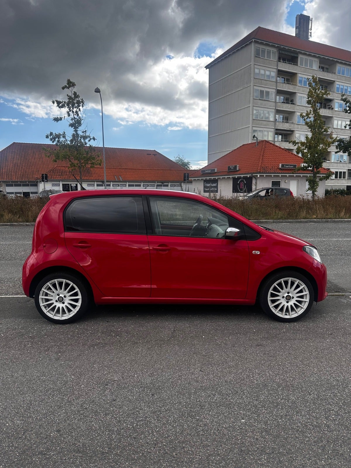 Rød Seat Mii fra 2015