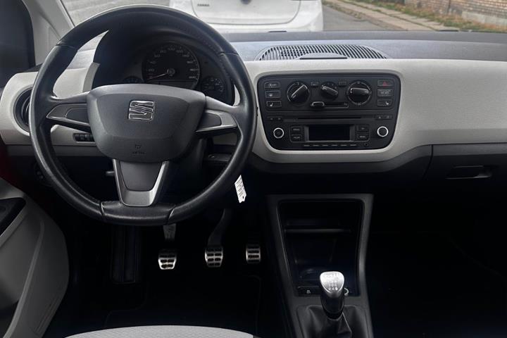 Rød Seat Mii fra 2015