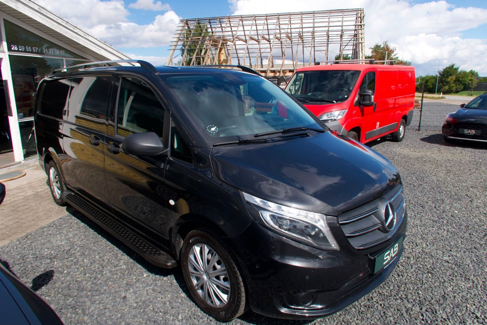 Sort Mercedes Vito 119 fra 2020
