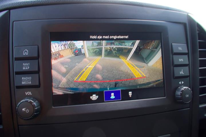 Sort Mercedes Vito 119 fra 2020