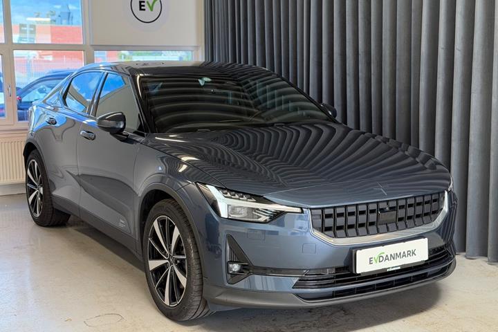Blå Polestar 2 fra 2021