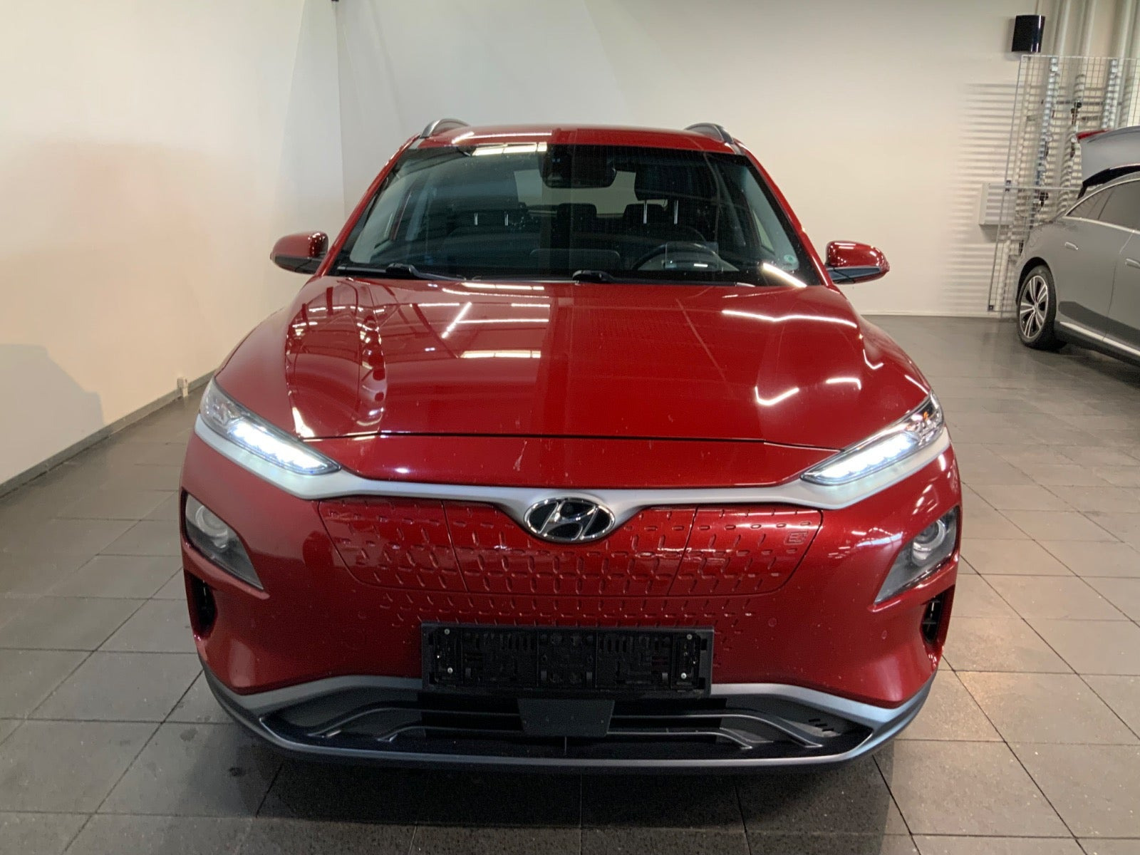 Rød Hyundai Kona fra 2019
