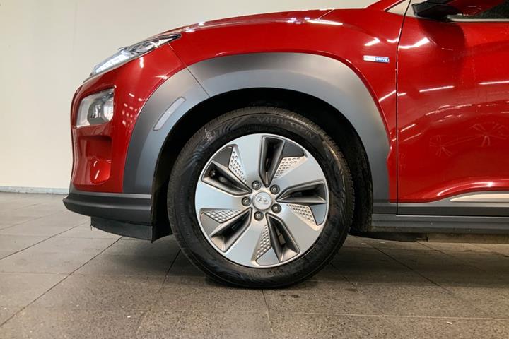 Rød Hyundai Kona fra 2019