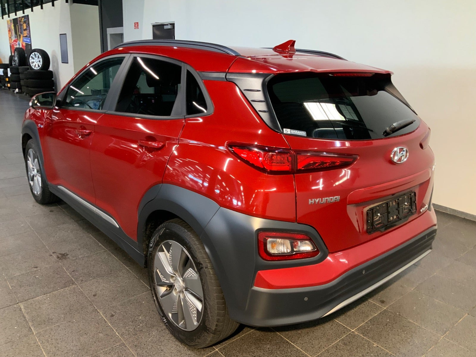 Rød Hyundai Kona fra 2019