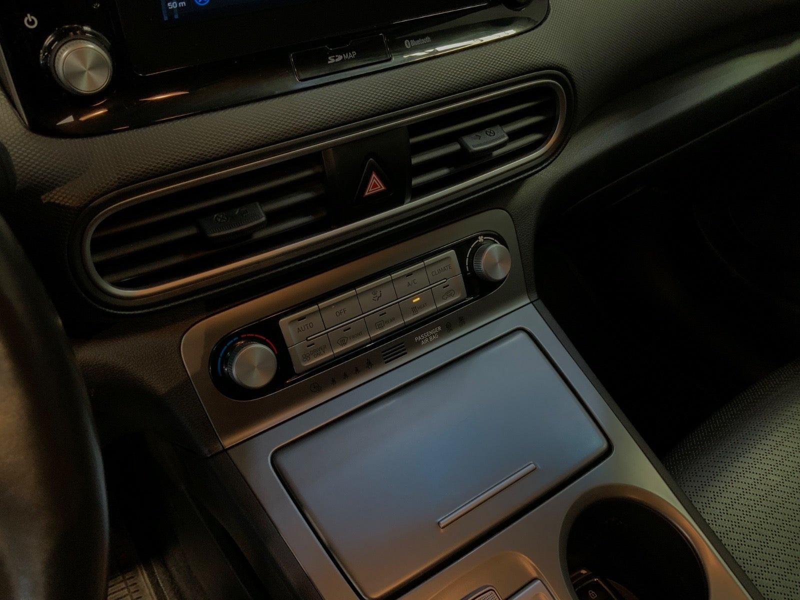 Rød Hyundai Kona fra 2019