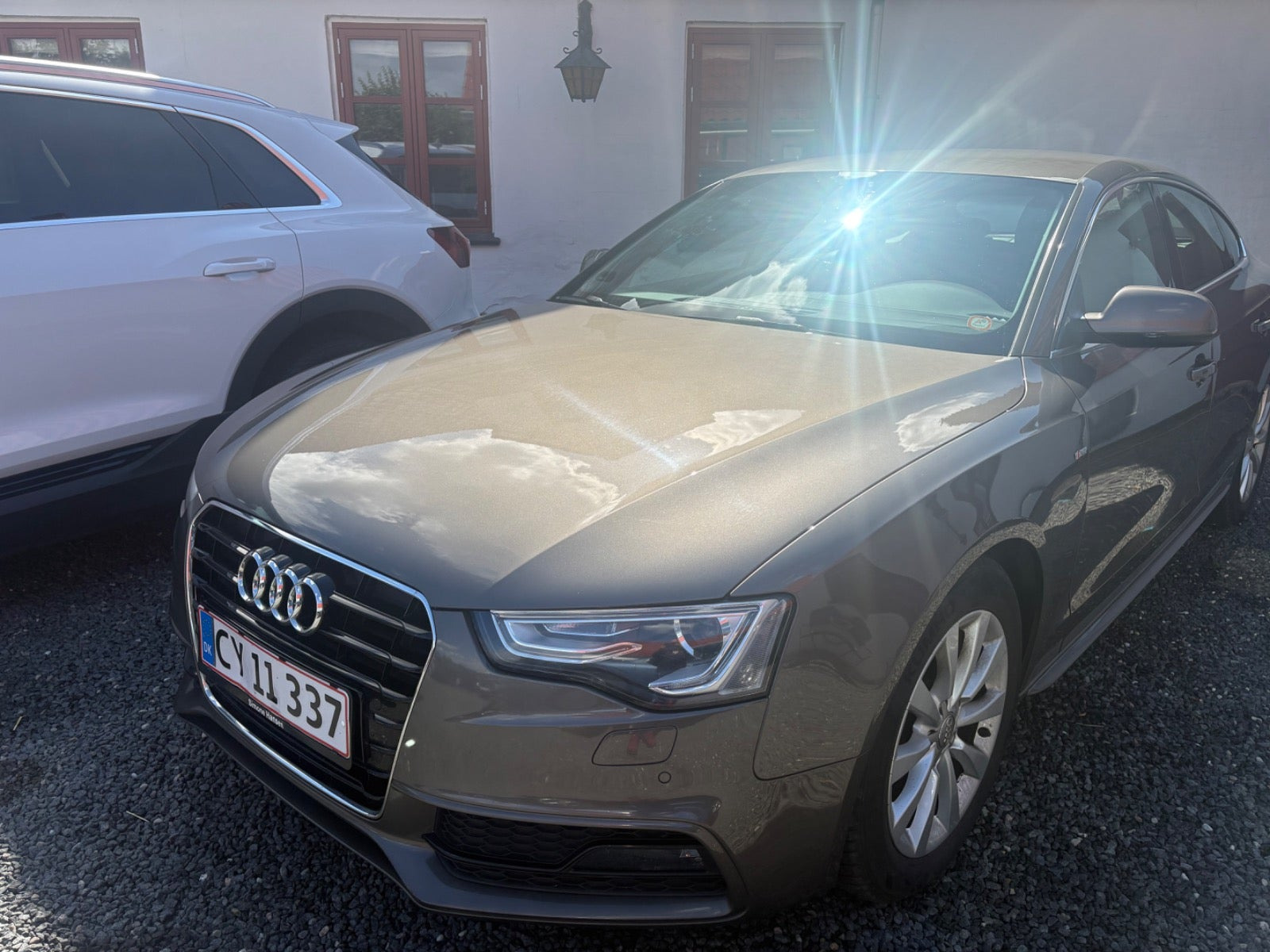 Orange Audi A5 fra 2016