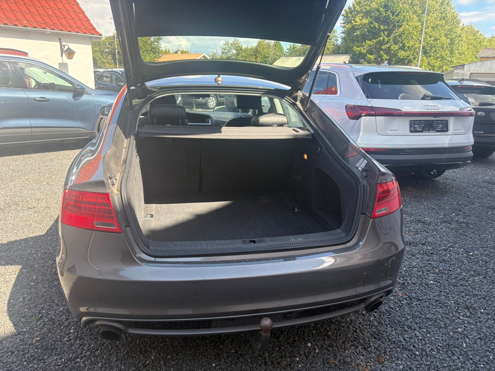Orange Audi A5 fra 2016