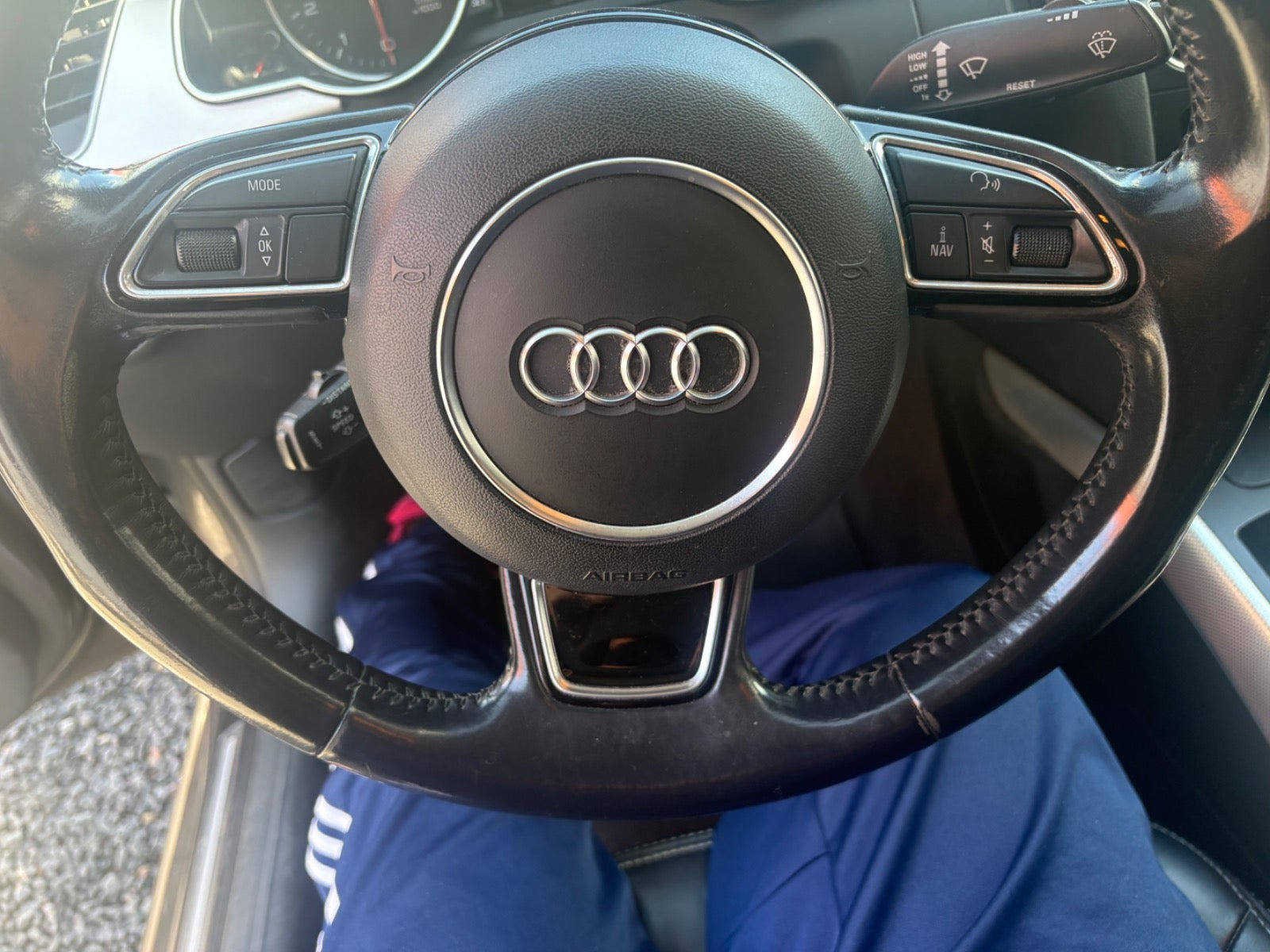 Orange Audi A5 fra 2016