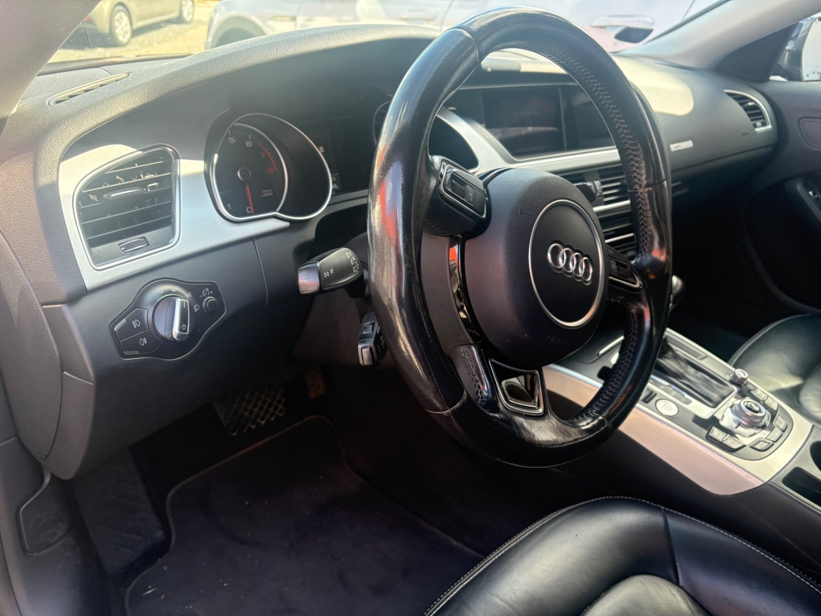 Orange Audi A5 fra 2016