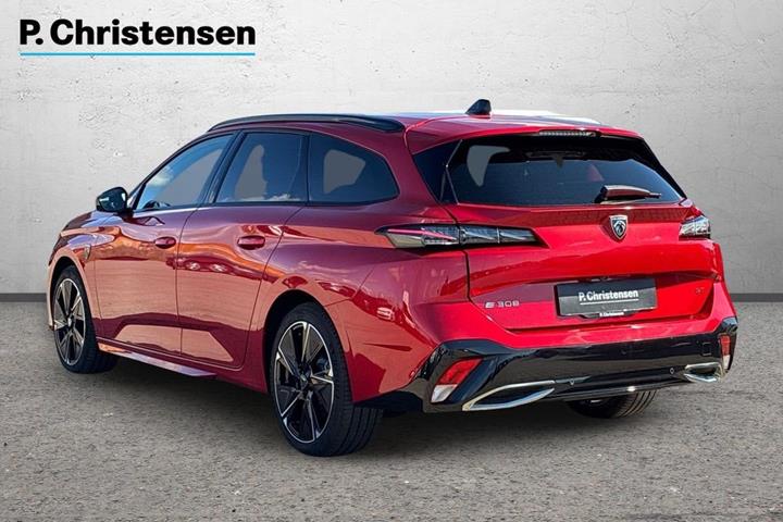 Rød Peugeot E-308 fra 2023