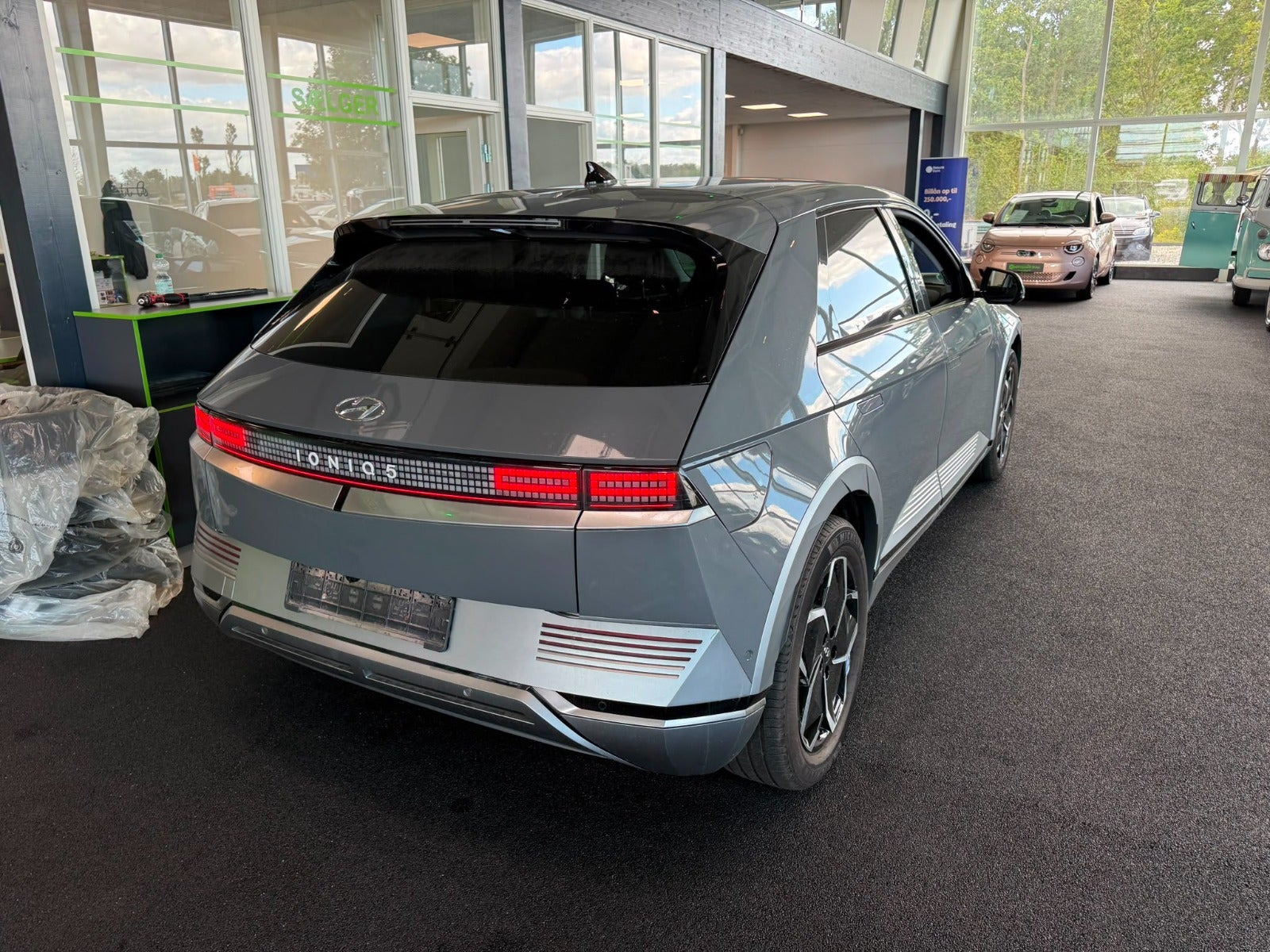 Grå Hyundai Ioniq 5 fra 2021