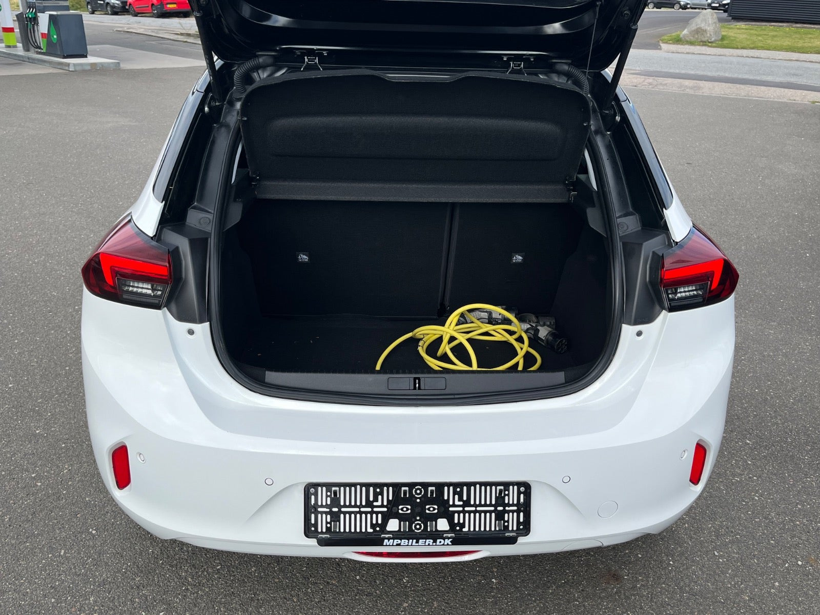 Hvid Opel Corsa-e fra 2021