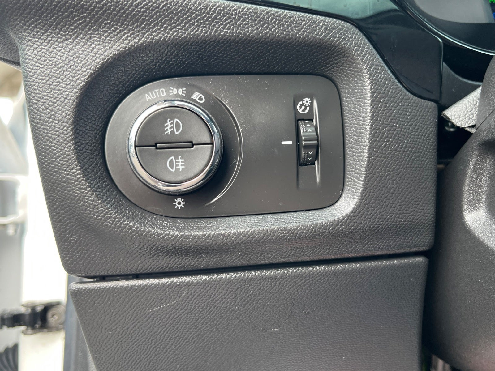 Hvid Opel Corsa-e fra 2021