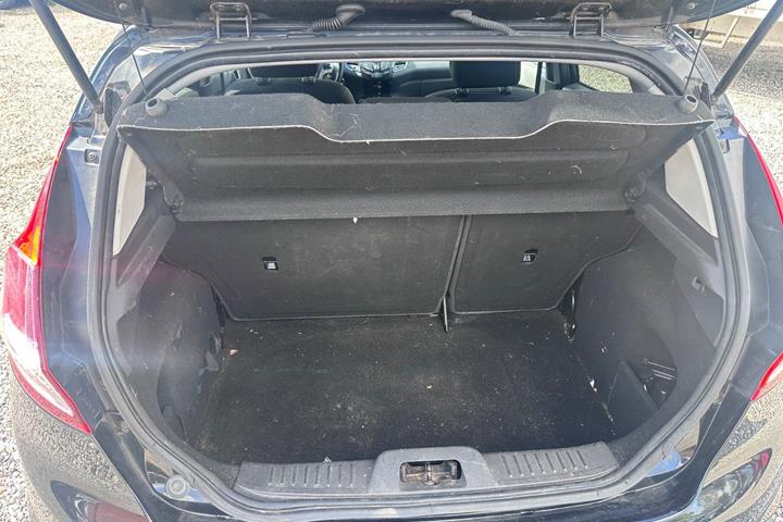 Bronze Ford Fiesta fra 2015