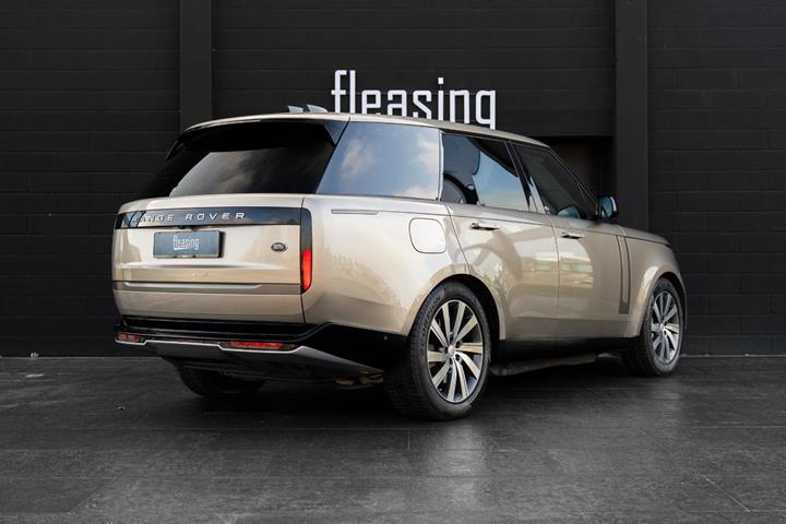 Gul Land Rover Range Rover fra 2023