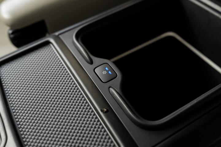Hvid Land Rover Range Rover fra 2024