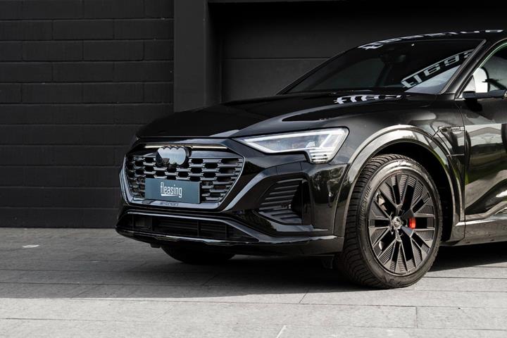 Sort Audi Q8 e-tron fra 2023