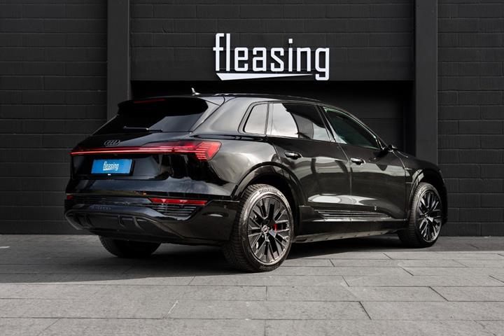 Sort Audi Q8 e-tron fra 2023