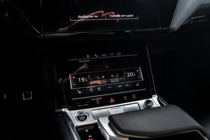 Sort Audi Q8 e-tron fra 2023