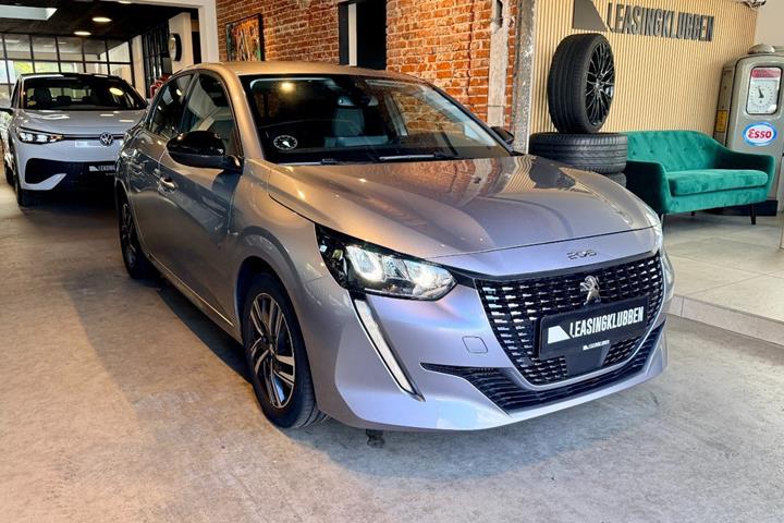 Grå Peugeot 208 fra 2023