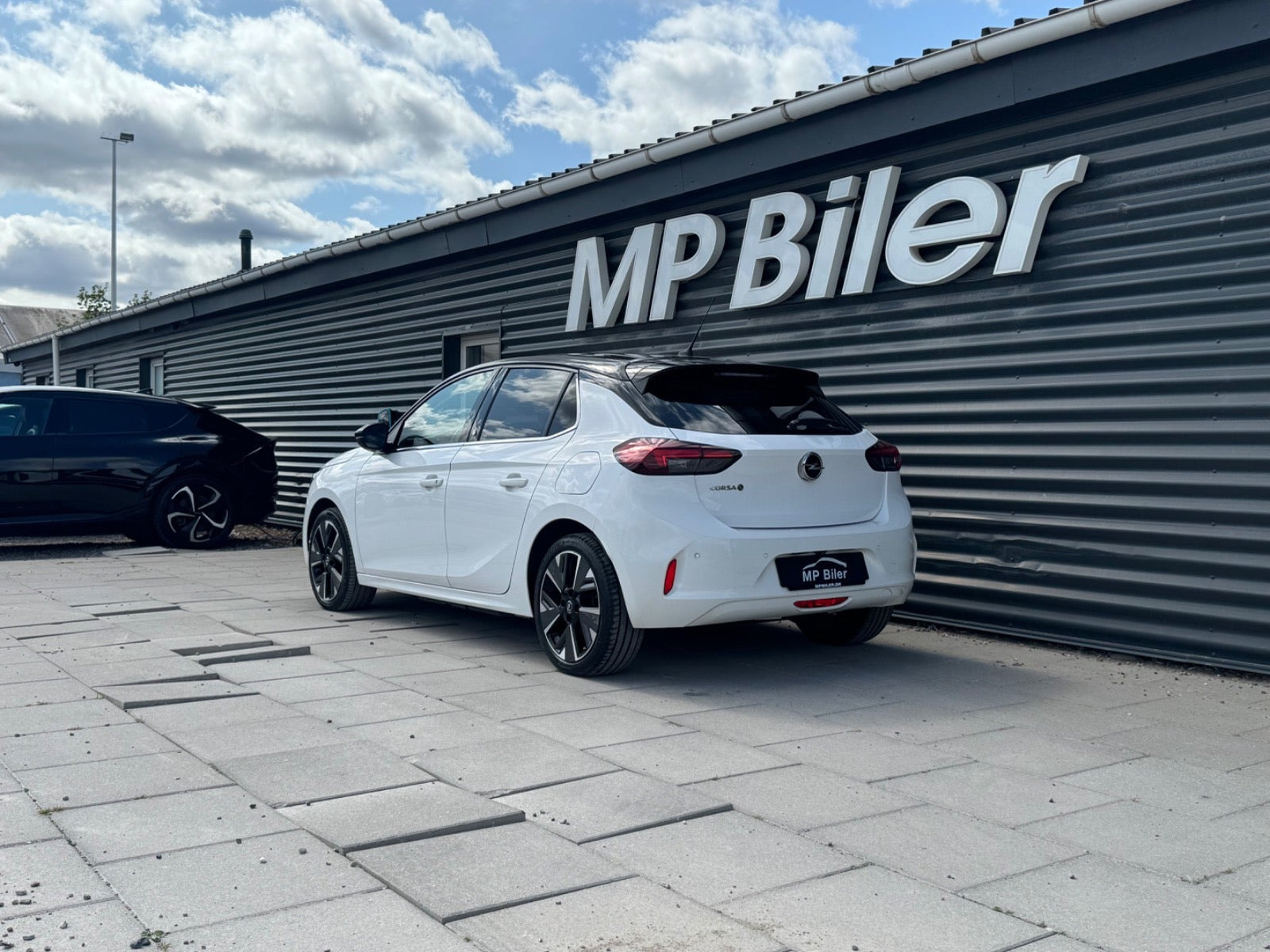 Hvid Opel Corsa-e fra 2021