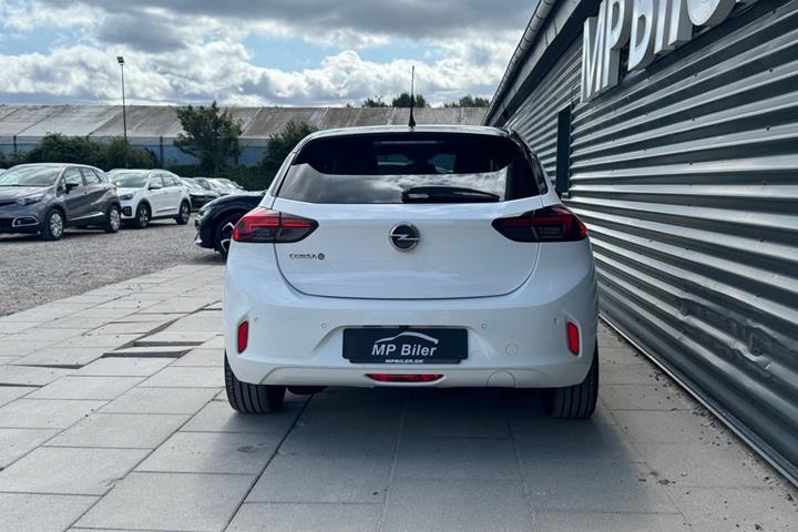 Hvid Opel Corsa-e fra 2021