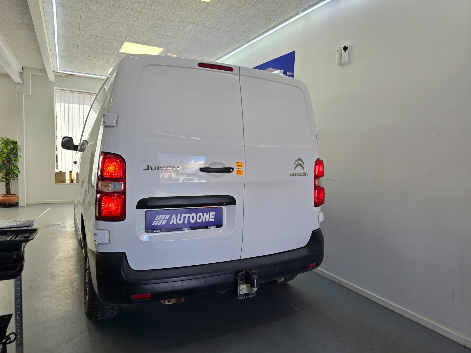 Hvid Citroën Jumpy fra 2017