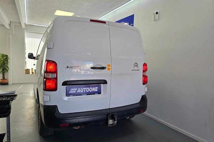 Hvid Citroën Jumpy fra 2017