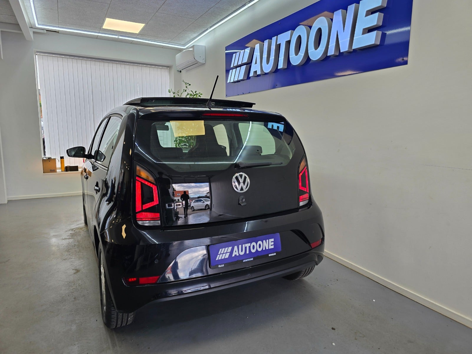 Sort VW UP! fra 2019