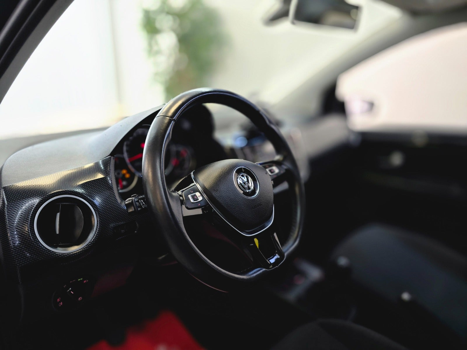 Sort VW UP! fra 2019