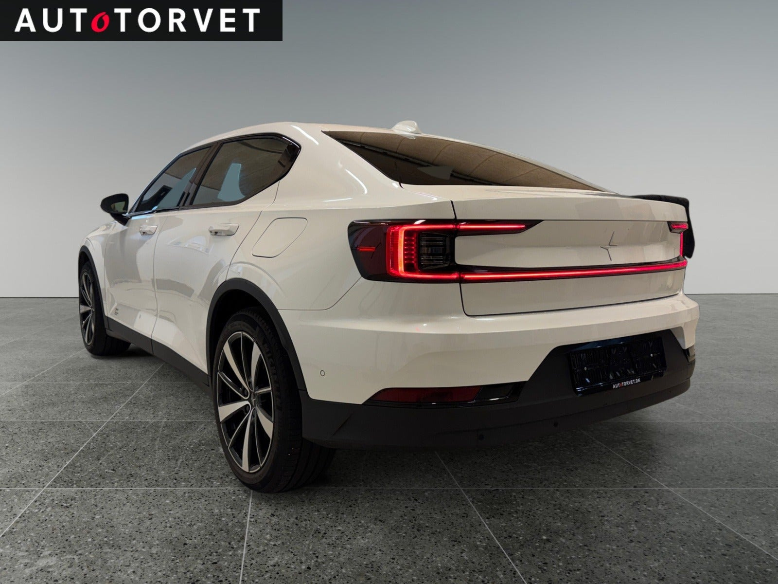 Hvid Polestar 2 fra 2022